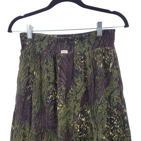 RVCA Womens Army Green SharkBite Skirt Sz M Smocked Waistband Frayed Hem Mad Max - Picture 11 of 13